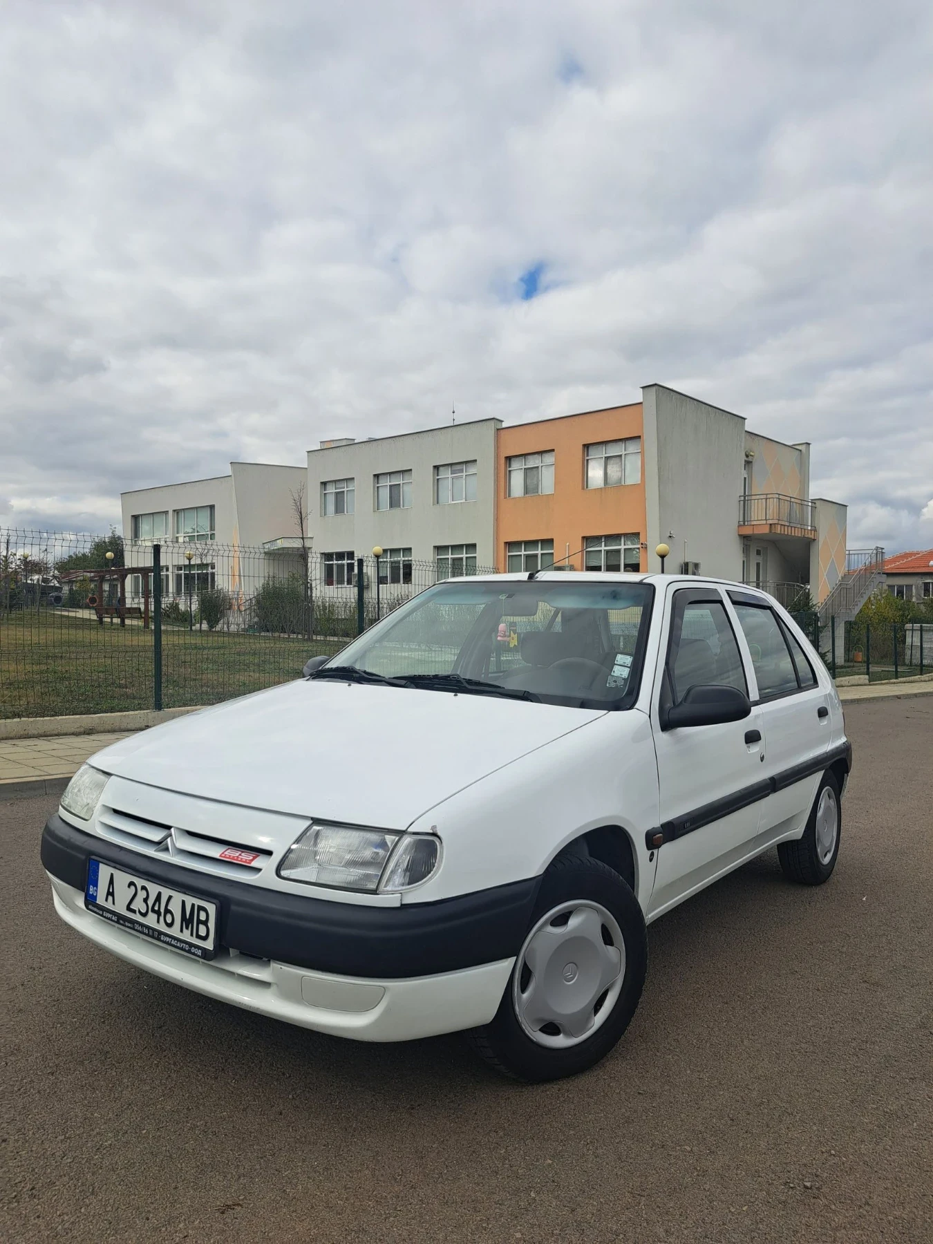 Citroen Saxo 1.1, снимка 5 - Автомобили и джипове - 56646605