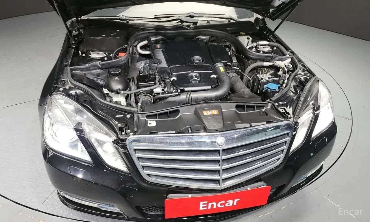 Mercedes-Benz E 200 * E200 CGI * ЦЕНА ДО БГ, снимка 16 - Автомобили и джипове - 56742142