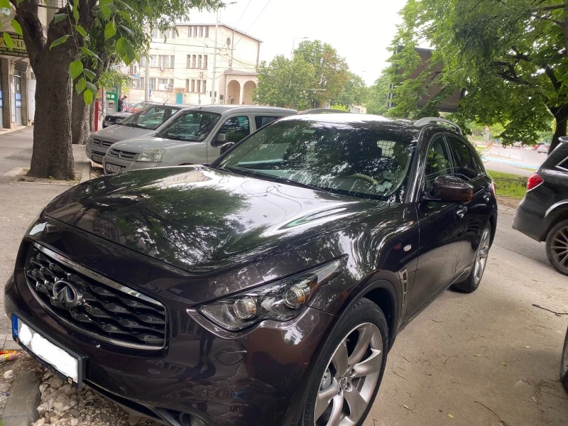 Infiniti Fx 30 S, снимка 3 - Автомобили и джипове - 47275381