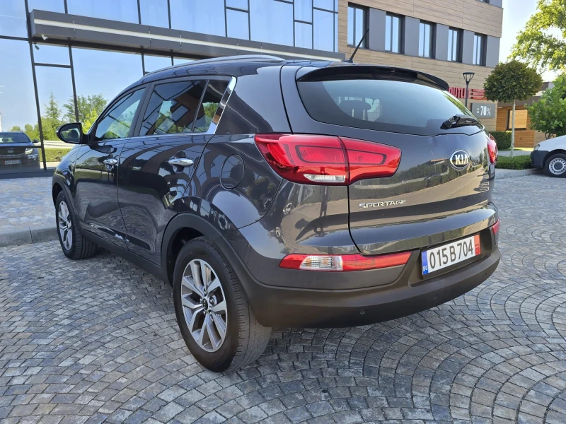 Kia Sportage 1.6i Facelift Фабрична газова уредба, снимка 5 - Автомобили и джипове - 47726114