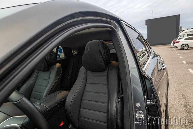Mercedes-Benz GLE 350 DE FACE 4M AMG E-HYBRID EXCLUSIVE PANO ОБДУХВАНЕ, снимка 11 - Автомобили и джипове - 52297186