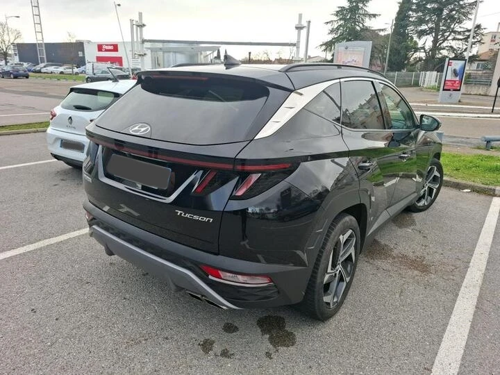 Hyundai Tucson 1.6 CRDI Executive- PANORAMA, снимка 4 - Автомобили и джипове - 54043402
