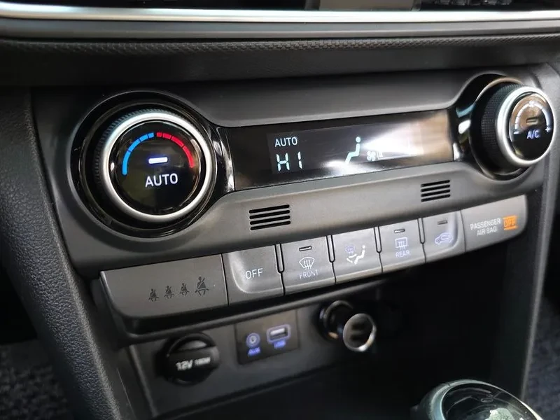 Hyundai Kona 1.6T, снимка 16 - Автомобили и джипове - 54257069