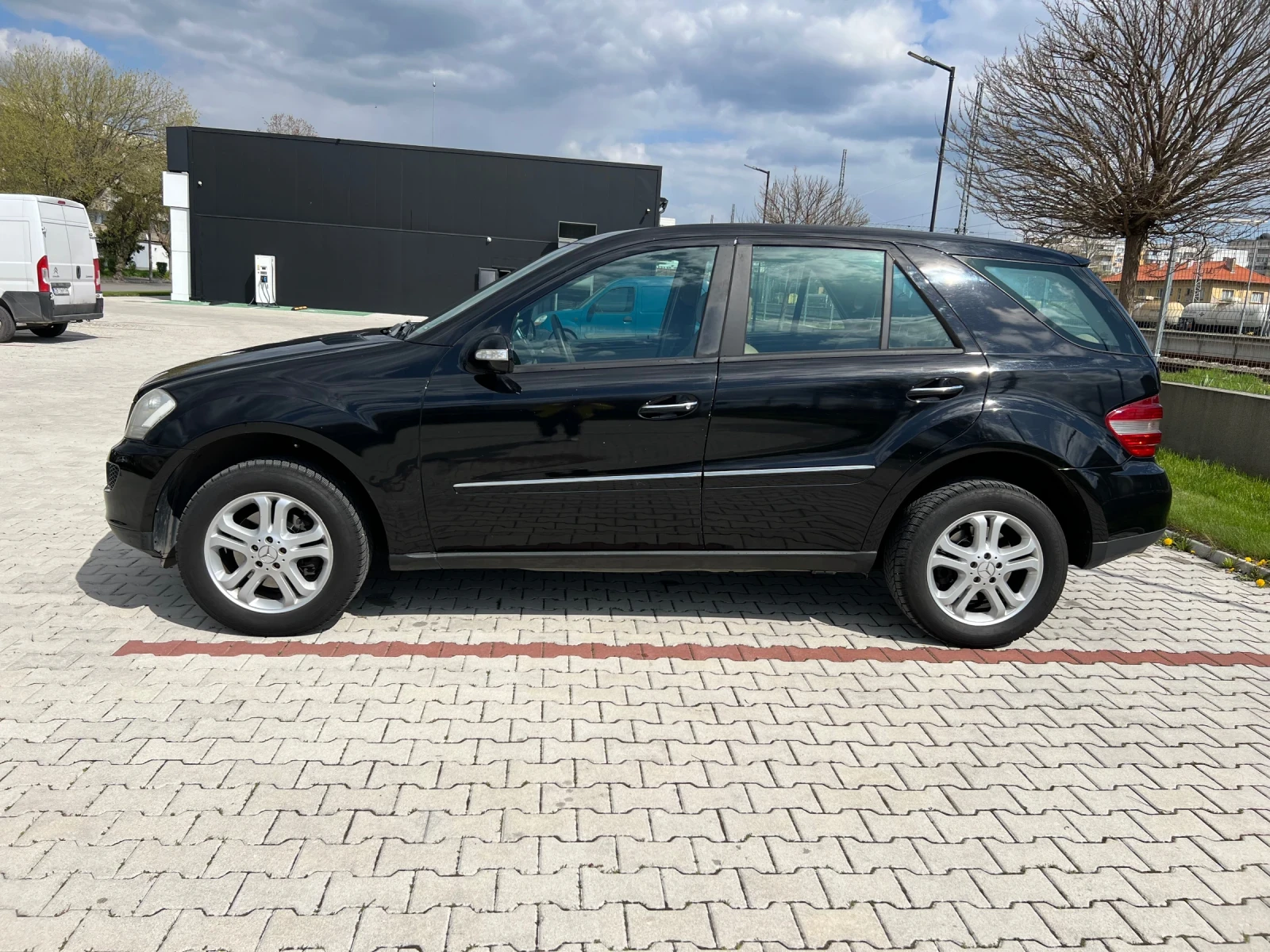 Mercedes-Benz ML 280 На Пружини - изображение 2