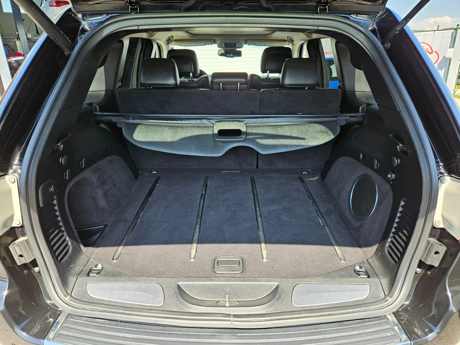 Jeep Grand cherokee 3.0D/113000km/OVERLAND/ACC/NAVI/БЛУТУТ/EURO 5A/ТОП - изображение 4
