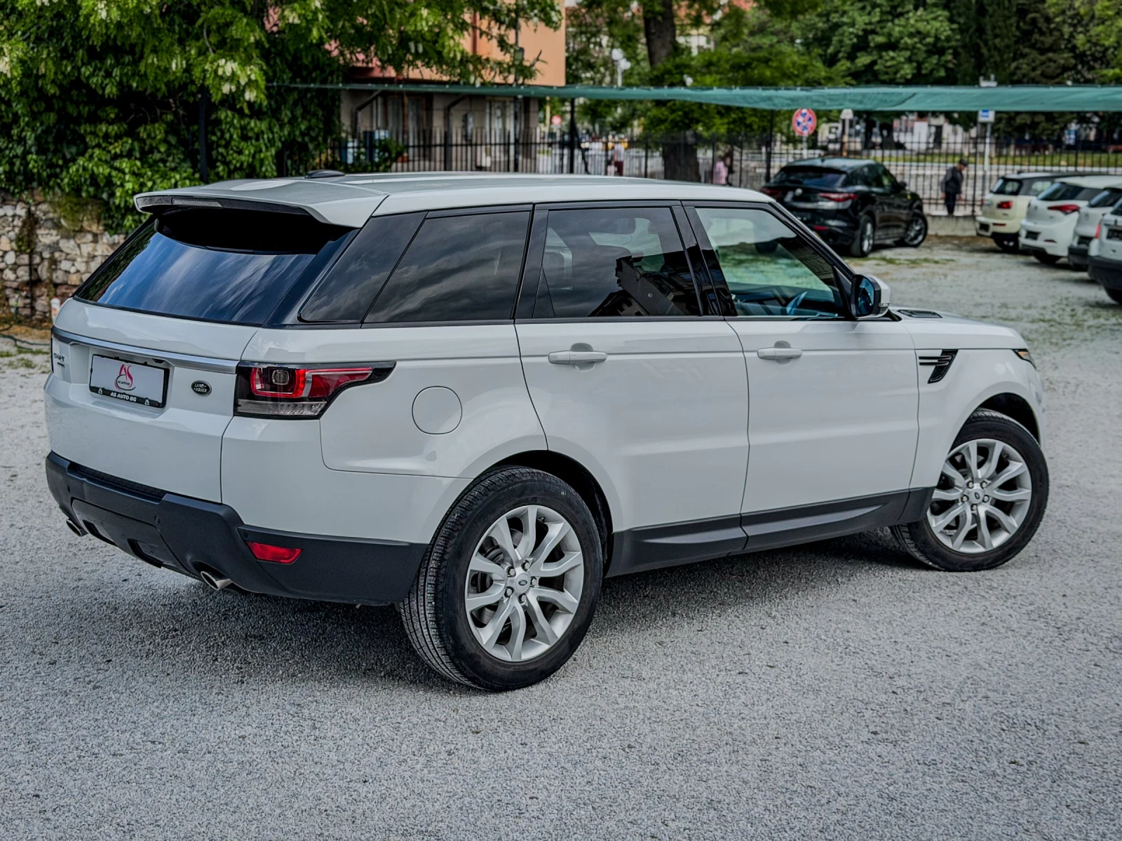 Land Rover Range Rover Sport 3.0D* 8ZF* SHADOW EDITION* КАМЕРА* HEATED SEATS, снимка 7 - Автомобили и джипове - 53347645