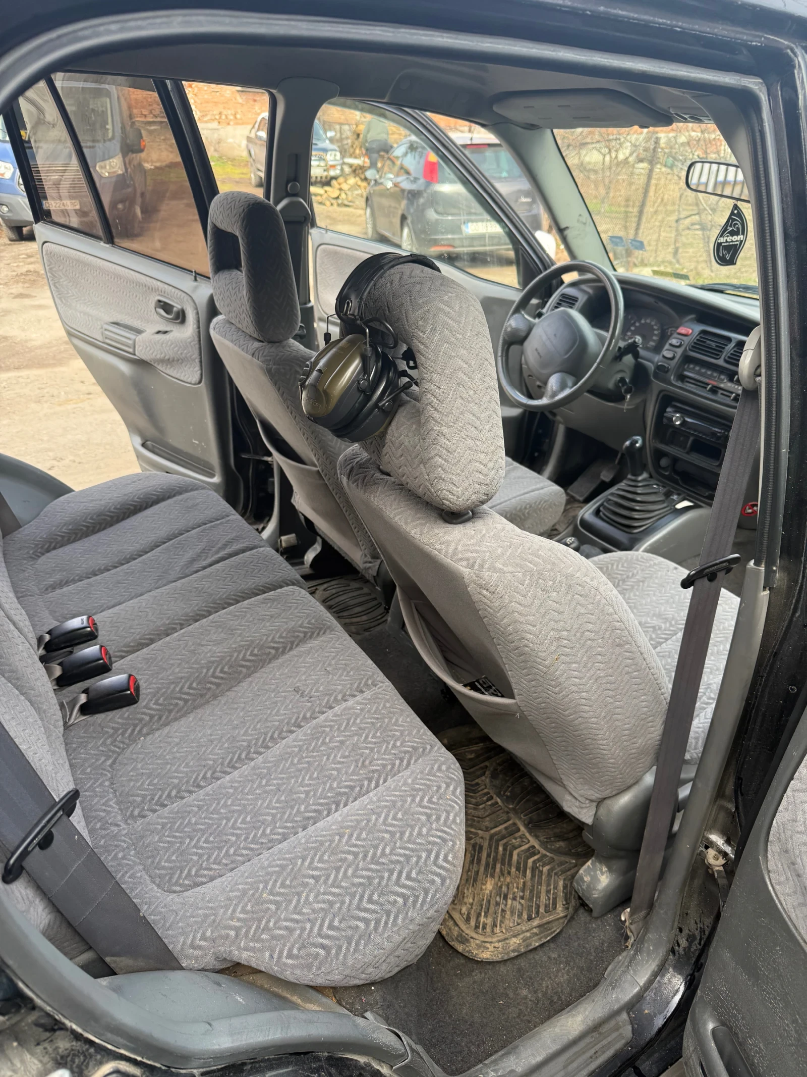 Suzuki Grand vitara, снимка 12 - Автомобили и джипове - 53654068