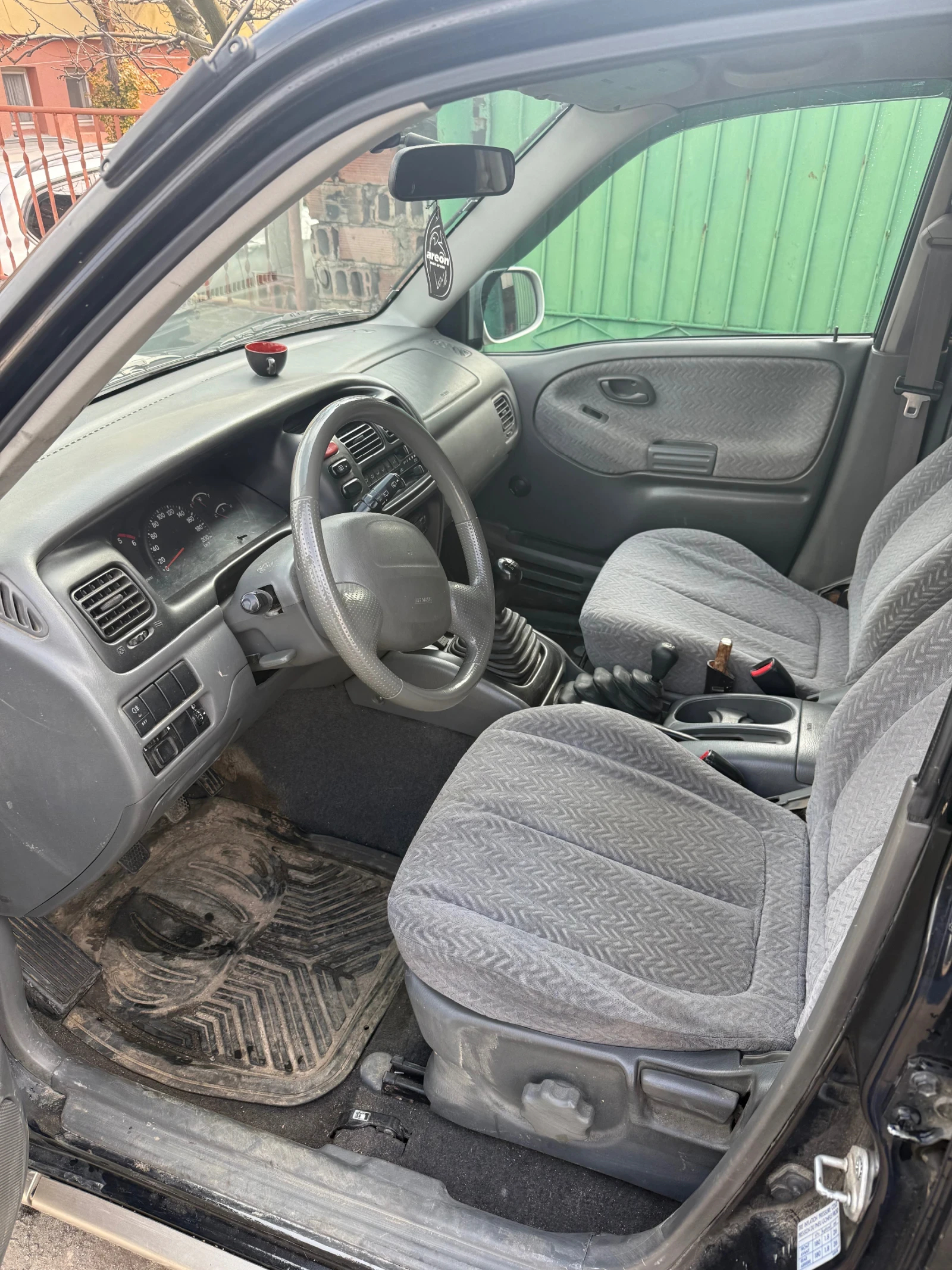 Suzuki Grand vitara, снимка 17 - Автомобили и джипове - 53654068