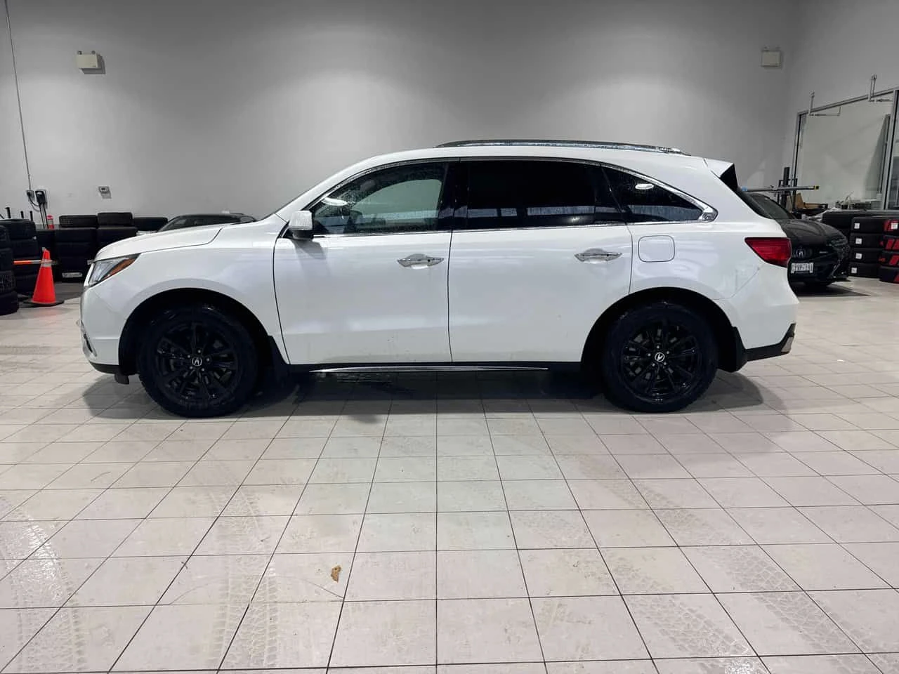 Acura Mdx | Tech Plus | ДВА КЛЮЧА | ПОДГРЕВ | + ГУМИ | , снимка 2 - Автомобили и джипове - 54455240