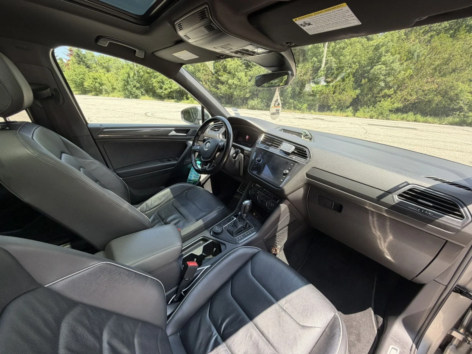 VW Tiguan 2.0 TSI R-LINE HIGHLINE 4MOTION, снимка 8 - Автомобили и джипове - 54807359