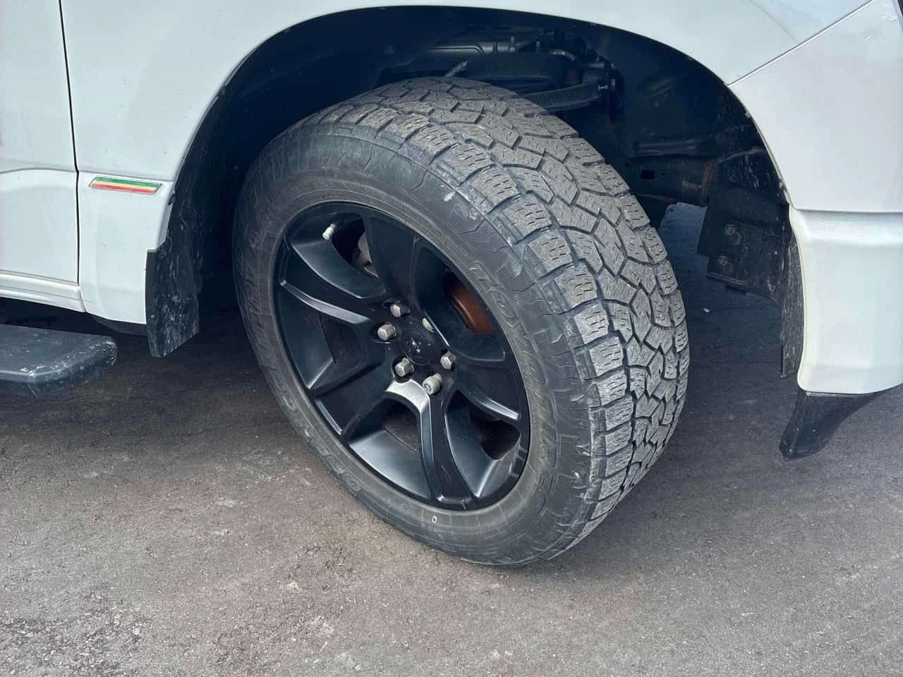 Dodge RAM 1500 Sport | CARFAX | БЕЗ ИНЦИДЕНТИ, снимка 6 - Автомобили и джипове - 55695844