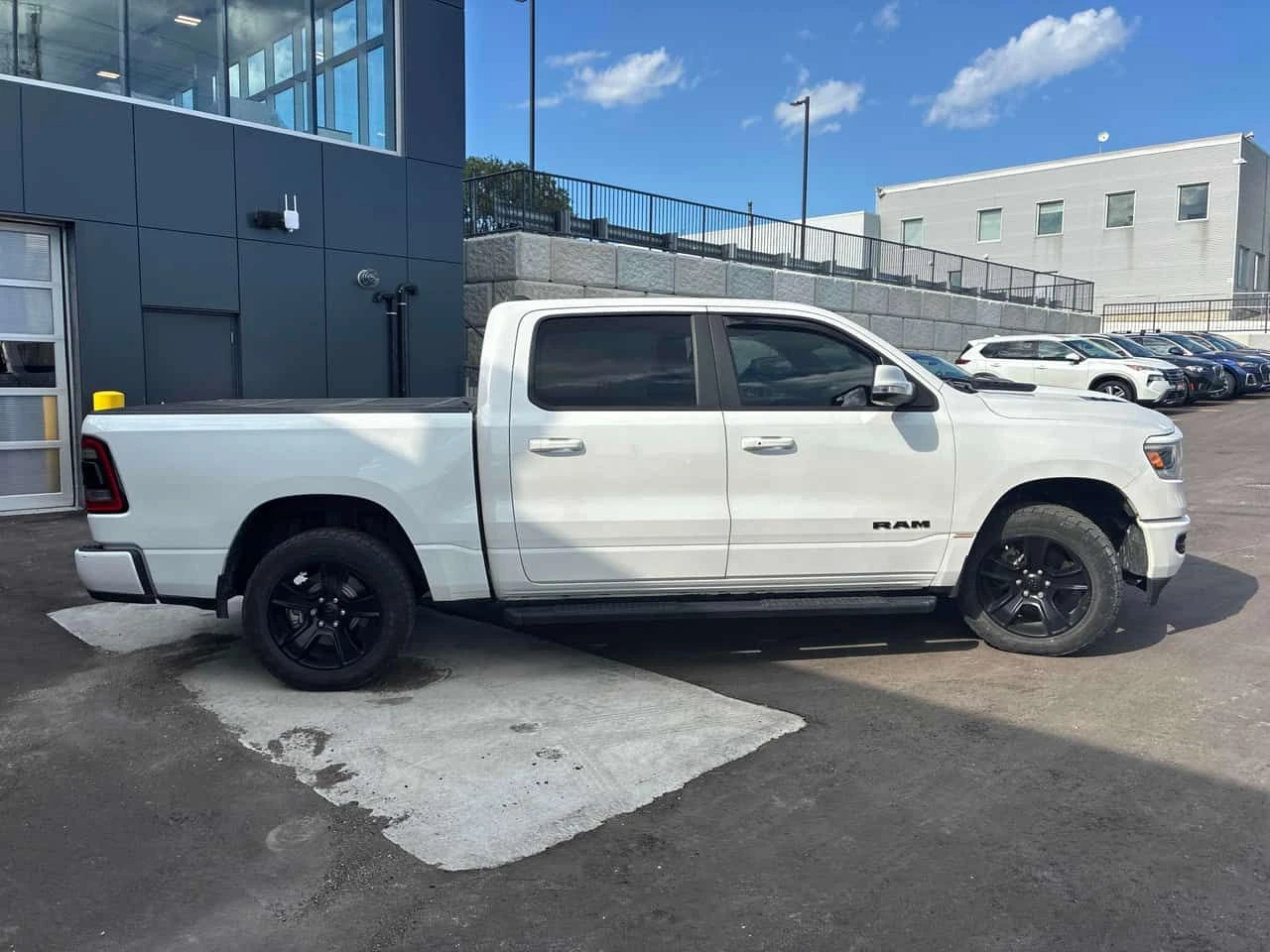Dodge RAM 1500 Sport | CARFAX | БЕЗ ИНЦИДЕНТИ, снимка 4 - Автомобили и джипове - 55695844
