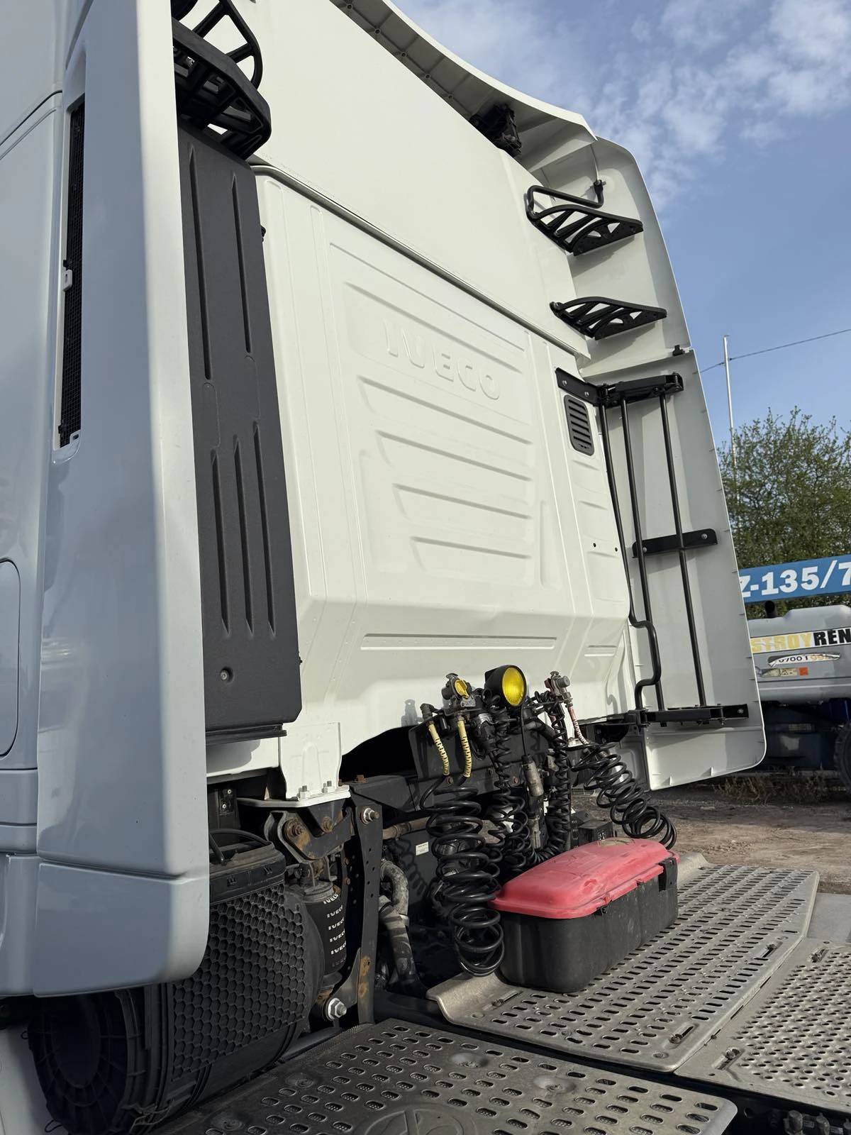Iveco Stralis XP480 - изображение 10