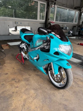 Suzuki Gsxr, снимка 2