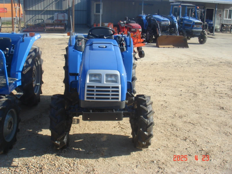 Трактор Kubota СКАЙТРАК, снимка 2 - Селскостопанска техника - 49999947