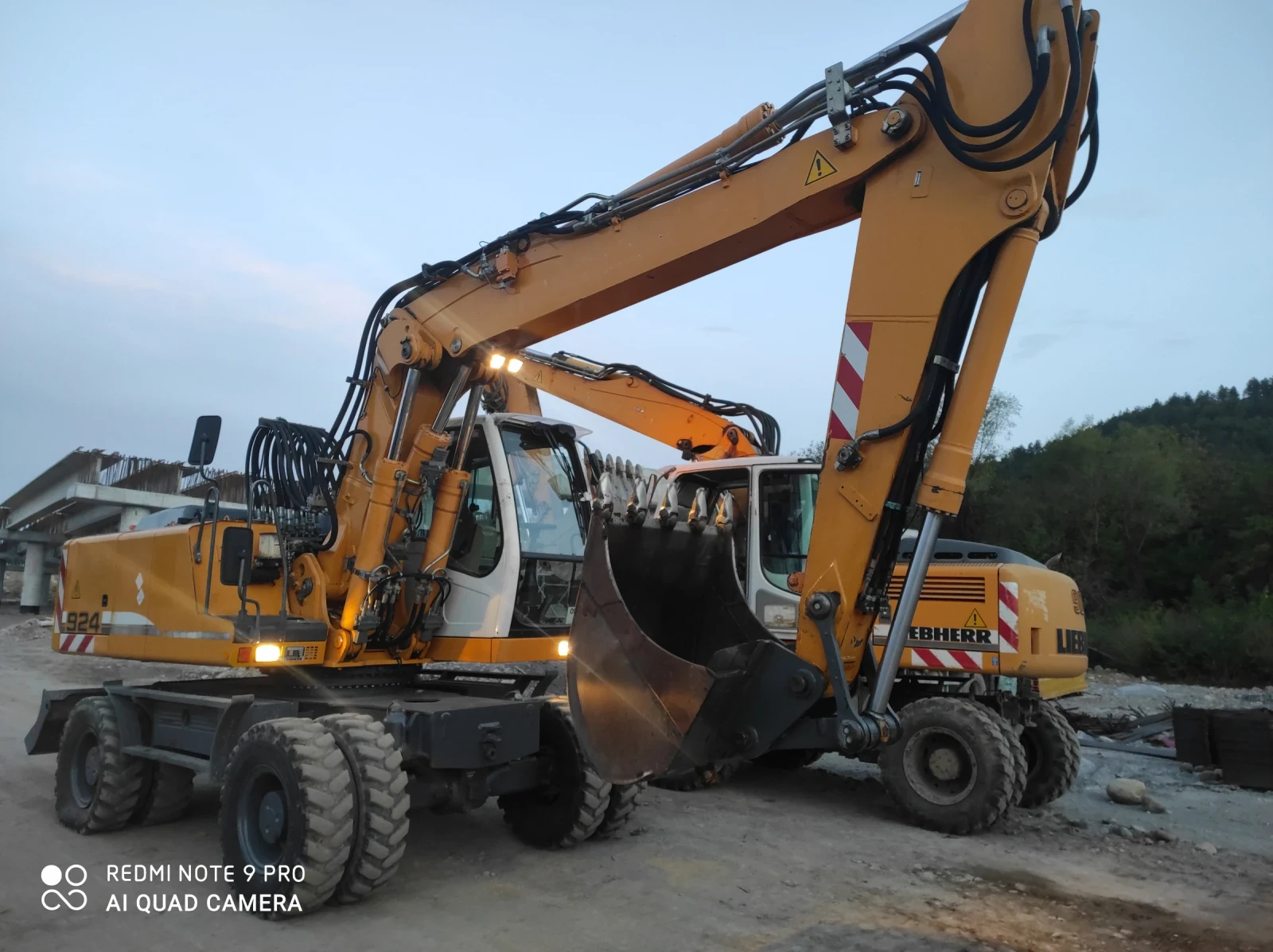  Liebherr A924 | Mobile.bg   1