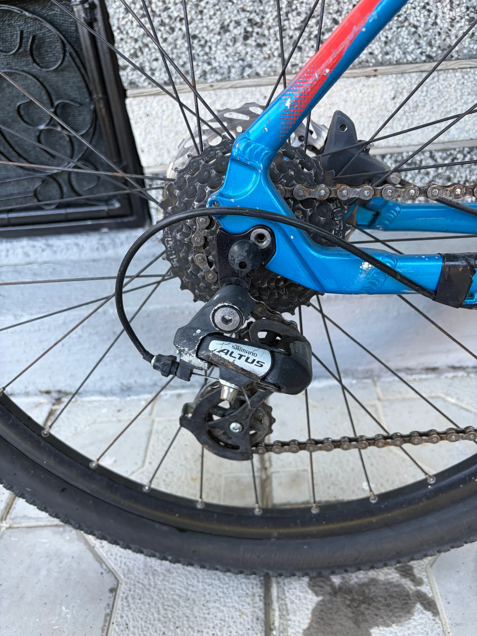 ��������� R TWO | Mobile.bg � ����������� 2