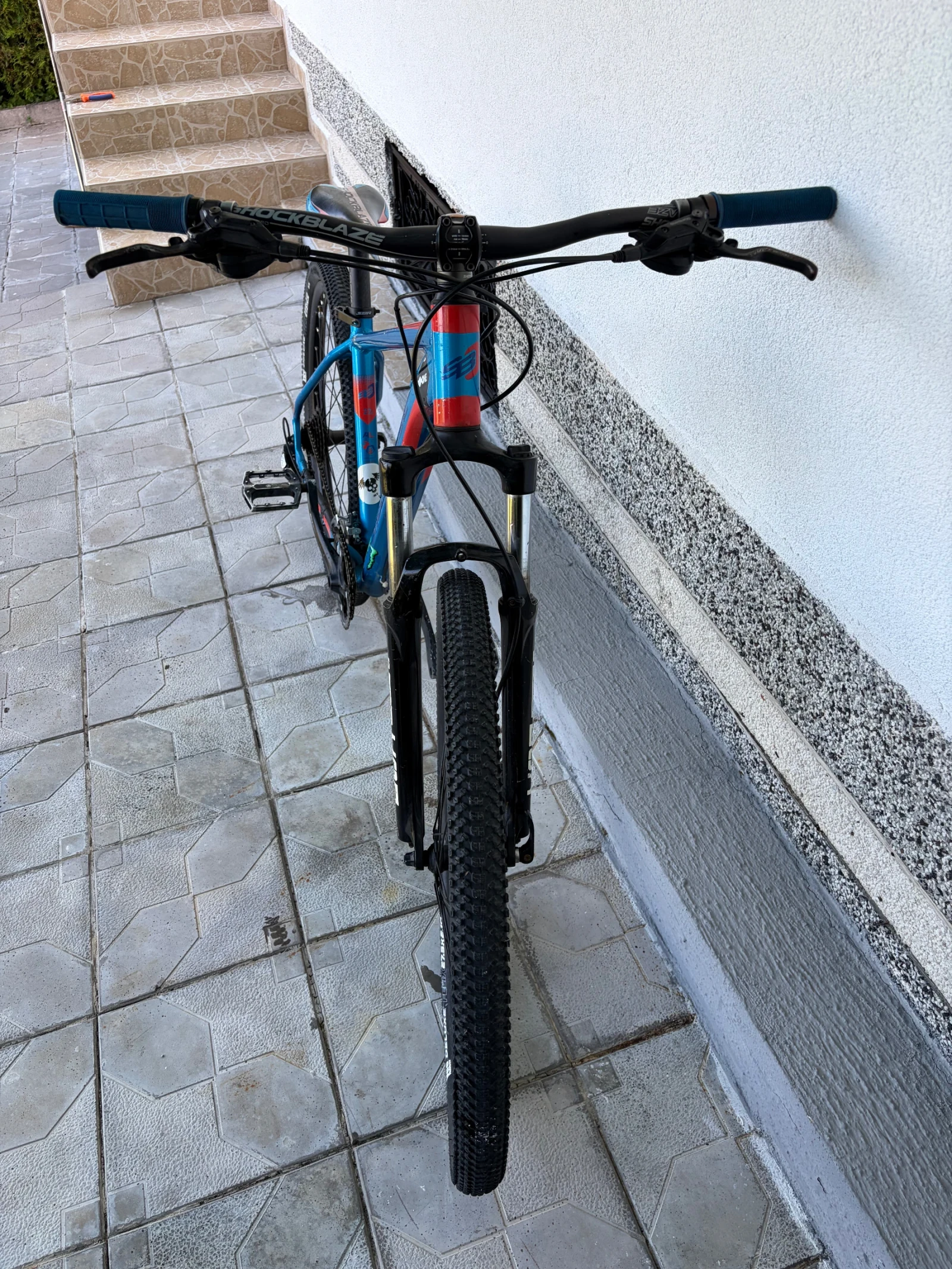 ��������� R TWO | Mobile.bg � ����������� 4