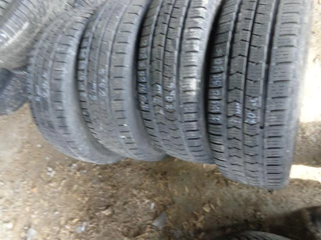 Гуми Зимни 205/65R16, снимка 2 - Гуми и джанти - 20872171