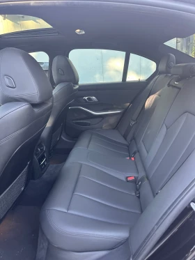 BMW 330 xDrive, снимка 13