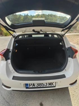 Toyota Auris, снимка 6