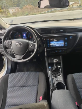 Toyota Auris, снимка 7