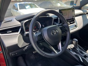 Toyota Corolla 2.0 SE, снимка 13 - Автомобили и джипове - 44148484