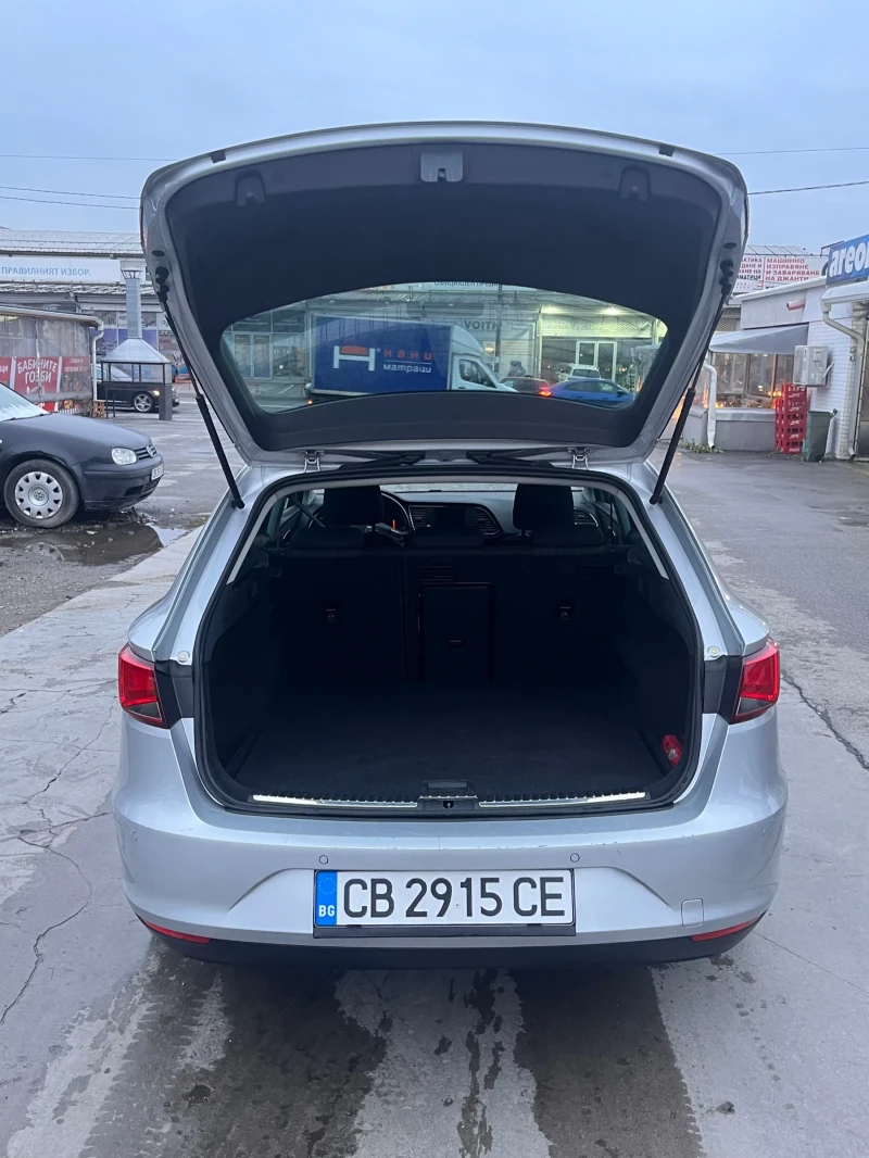 Seat Leon 1.6 TDI, снимка 9 - Автомобили и джипове - 47944270