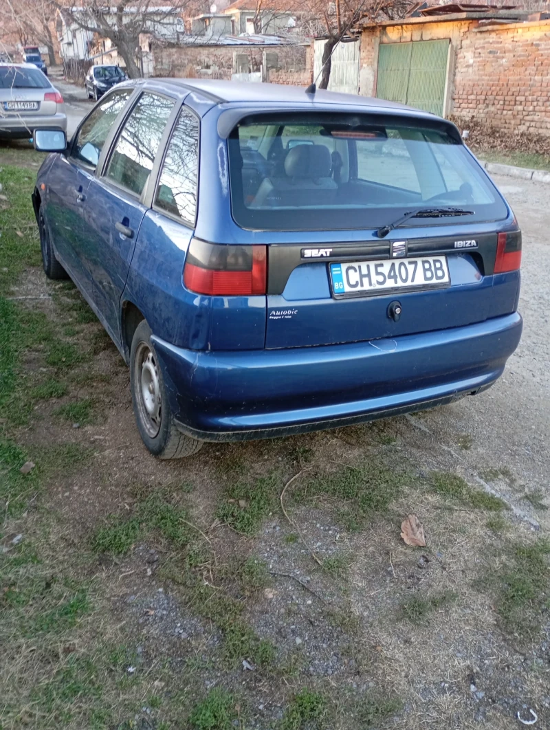 Seat Ibiza, снимка 1 - Автомобили и джипове - 48144497