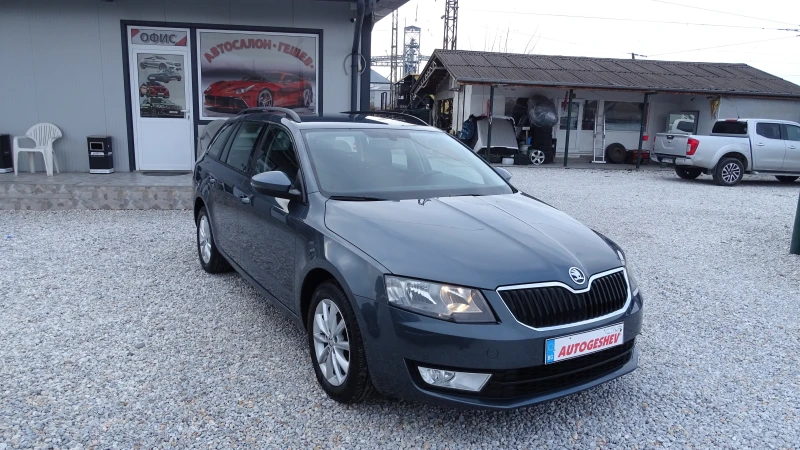 Skoda Octavia 1.6 TDI* NAVI* TOP* DSG, снимка 3 - Автомобили и джипове - 48369645