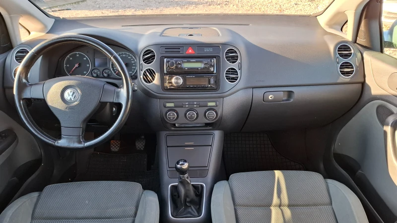 VW Golf Plus 1.9 TDI, снимка 9 - Автомобили и джипове - 48550196