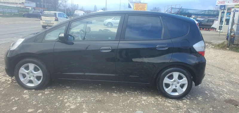 Honda Jazz, снимка 4 - Автомобили и джипове - 48576637