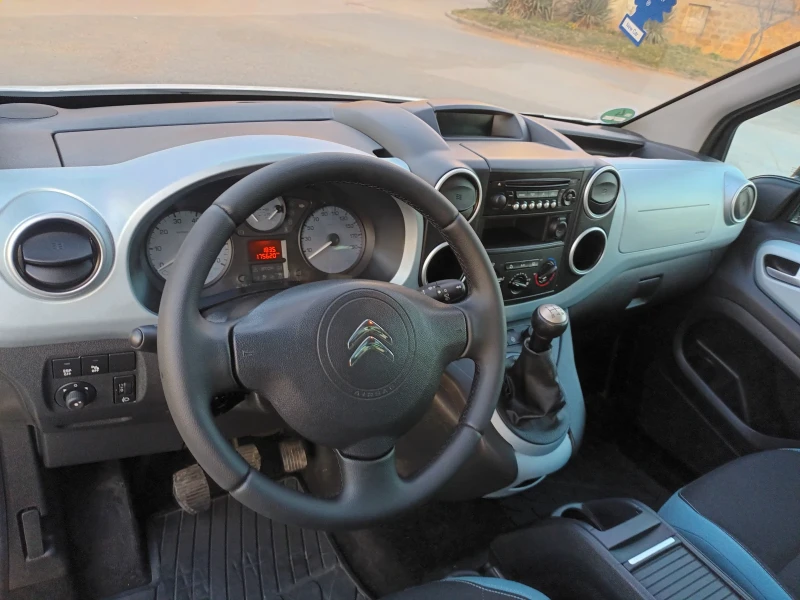 Citroen Berlingo 1.6 HDI MULTI SPACE, снимка 6 - Автомобили и джипове - 48911331