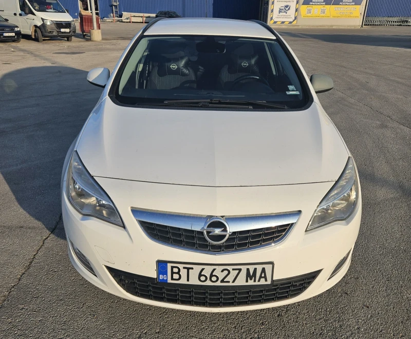 Opel Astra 1.4 газ-бензин , снимка 1 - Автомобили и джипове - 49149856