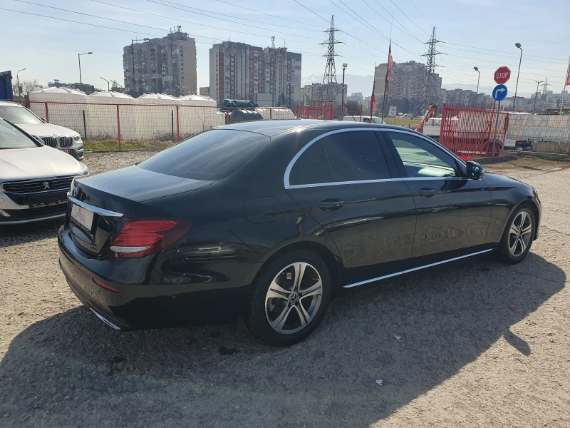 Mercedes-Benz E 200, снимка 4 - Автомобили и джипове - 49437580