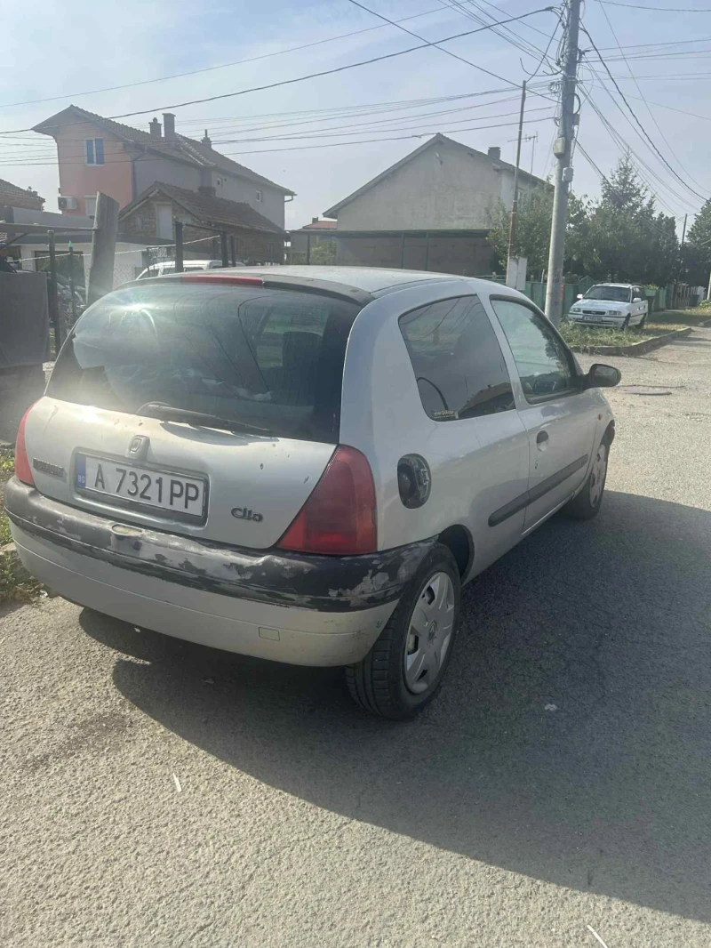 Renault Clio, снимка 4 - Автомобили и джипове - 52272818