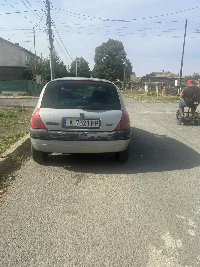 Renault Clio, снимка 5 - Автомобили и джипове - 52272818