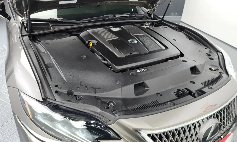 Lexus LS 500 3.5 Luxury Awd, снимка 5 - Автомобили и джипове - 52624278