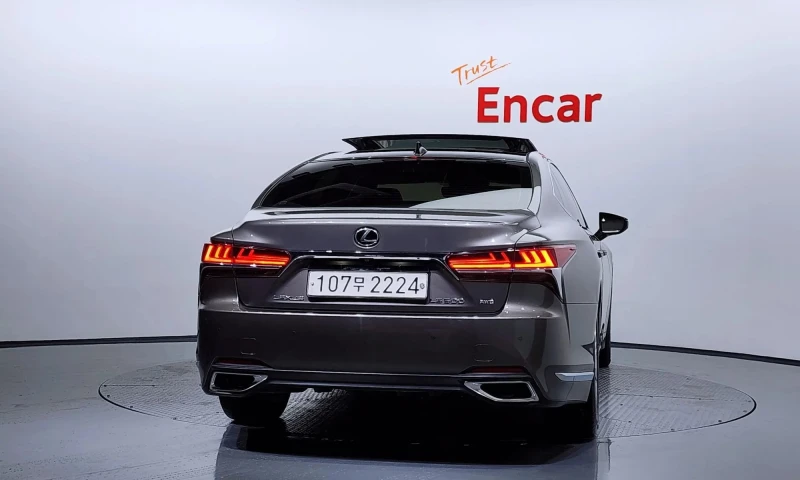 Lexus LS 500 3.5 Luxury Awd, снимка 4 - Автомобили и джипове - 52624278