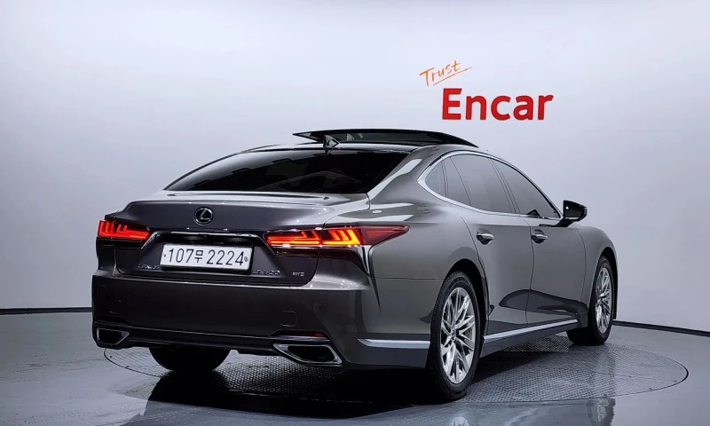 Lexus LS 500 3.5 Luxury Awd, снимка 2 - Автомобили и джипове - 52624278