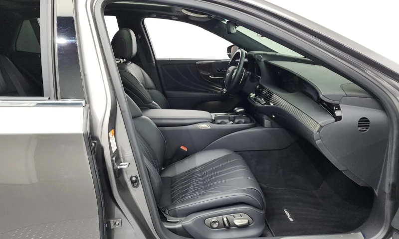 Lexus LS 500 3.5 Luxury Awd, снимка 10 - Автомобили и джипове - 52624278