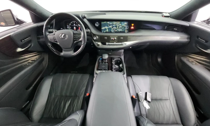 Lexus LS 500 3.5 Luxury Awd, снимка 6 - Автомобили и джипове - 52624278
