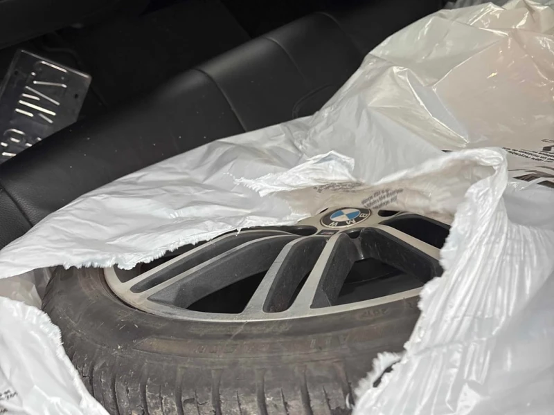 BMW 530 * 530i xDrive * CARFAX * БЕЗ ПЪРВОНАЧАЛНА ВНОСКА, снимка 12 - Автомобили и джипове - 53092024