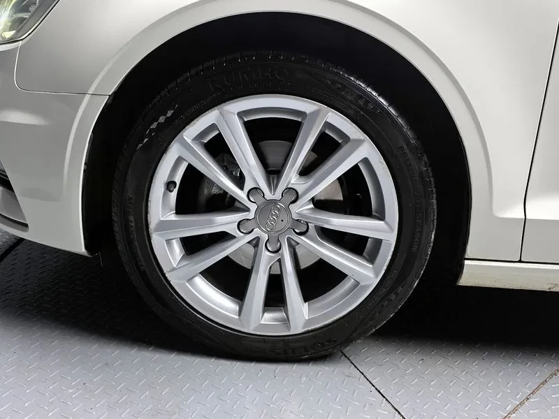 Audi A3 2.0 TDI - САМО 30% АВАНС, снимка 10 - Автомобили и джипове - 56114819