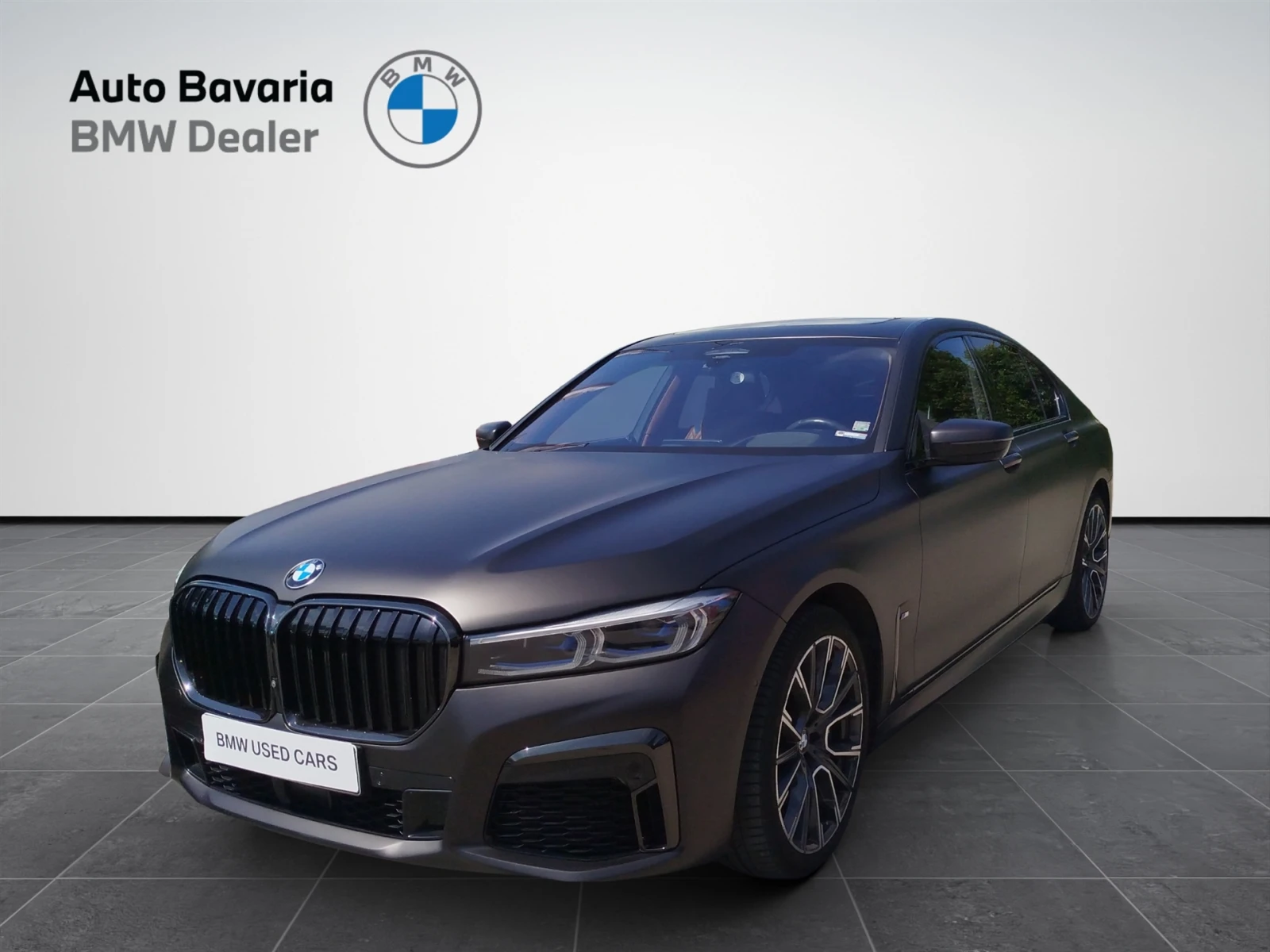 BMW 750 xDrive, снимка 1
