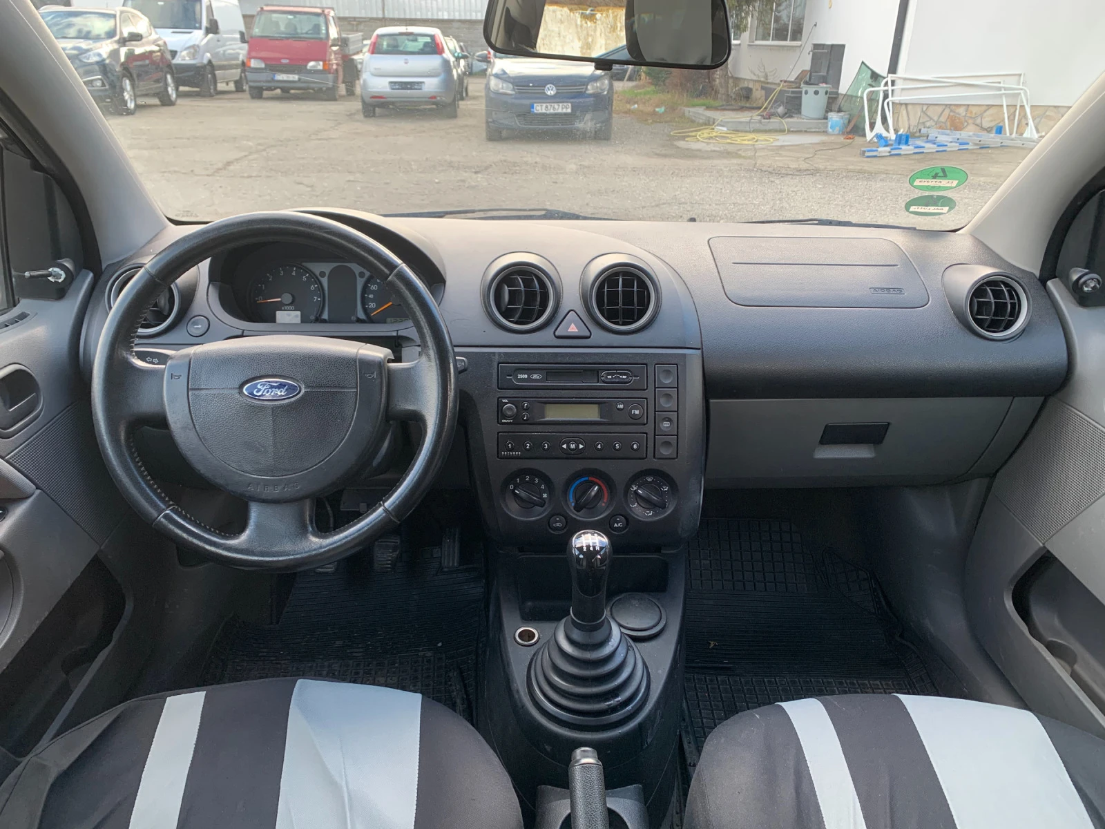 Ford Fiesta 1.3 Бензин - изображение 6