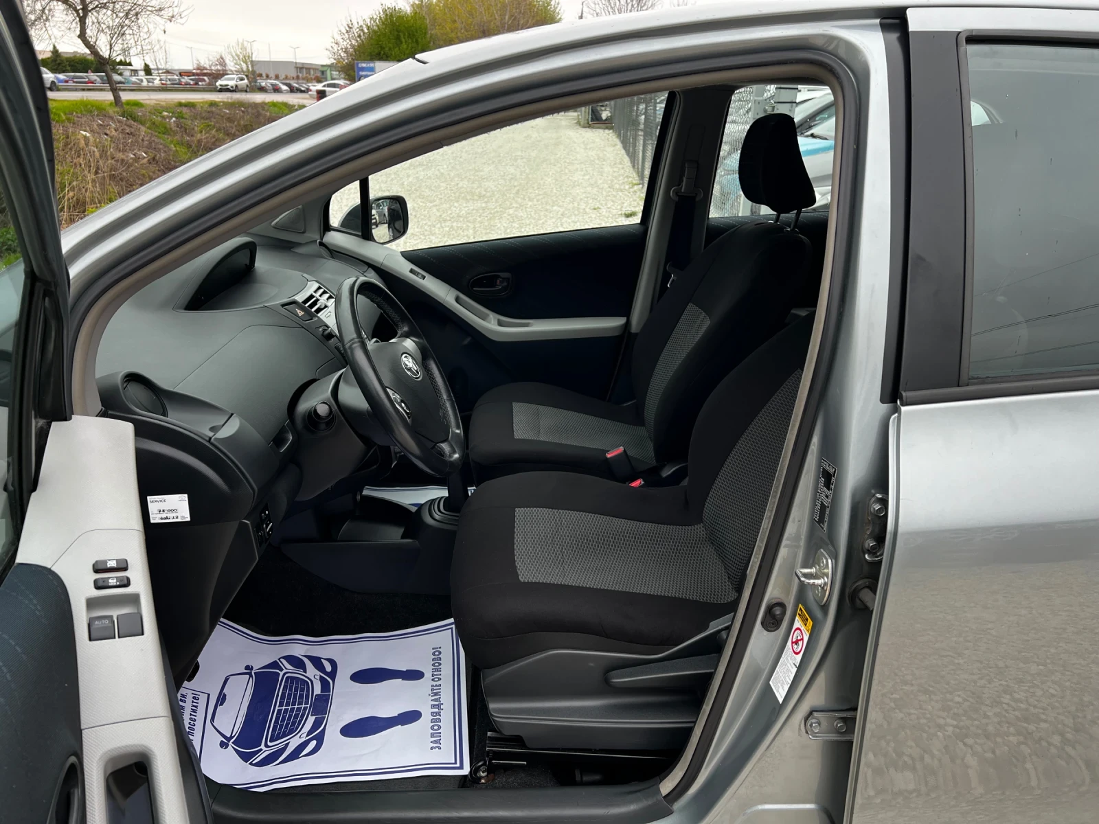 Toyota Yaris 1.3i 177000km SWISS EDITION - изображение 10