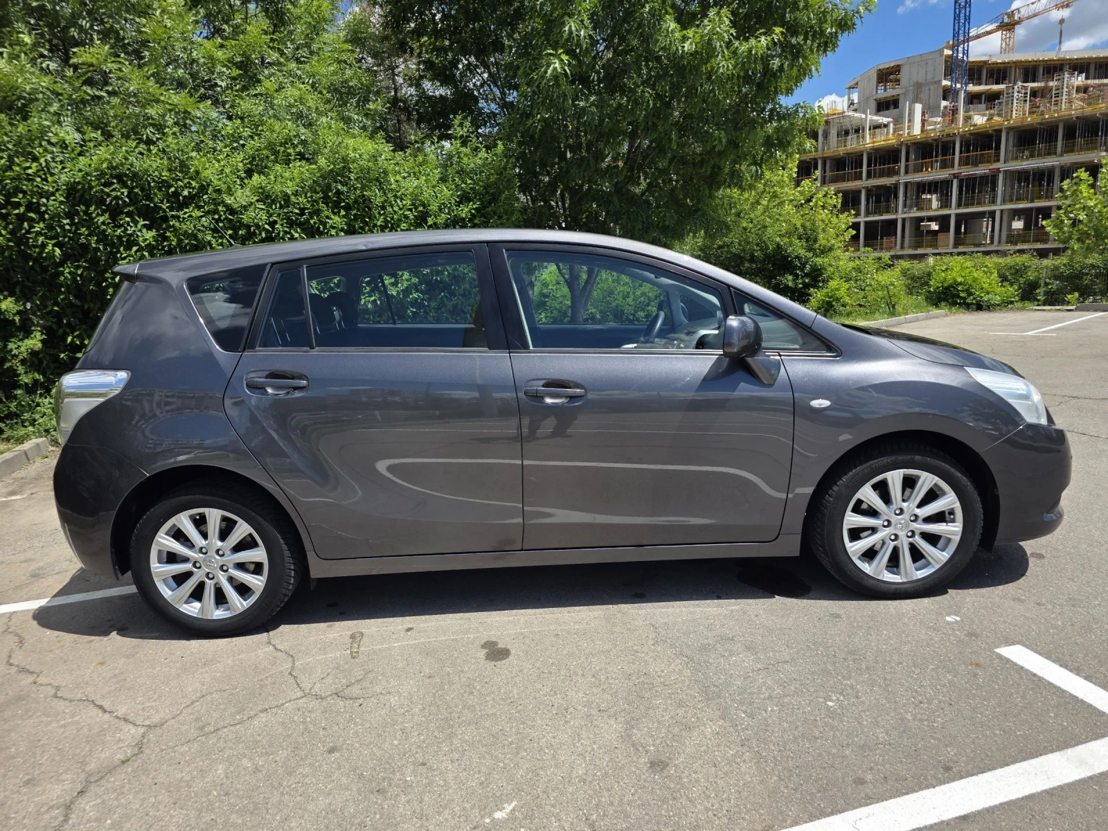 Toyota Verso 1.8vvi  Valve Matic 147к.с - изображение 4