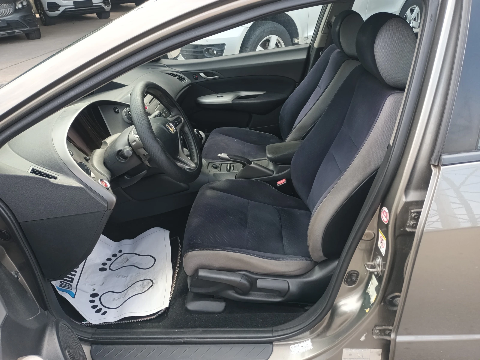 Honda Civic 2.2-CDTI 140кс. - изображение 8