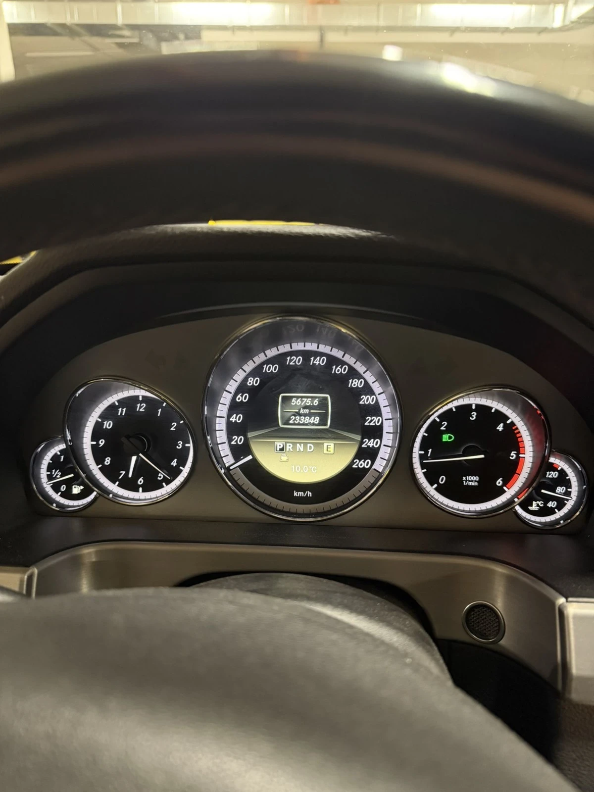 Mercedes-Benz E 250, снимка 2 - Автомобили и джипове - 53843615